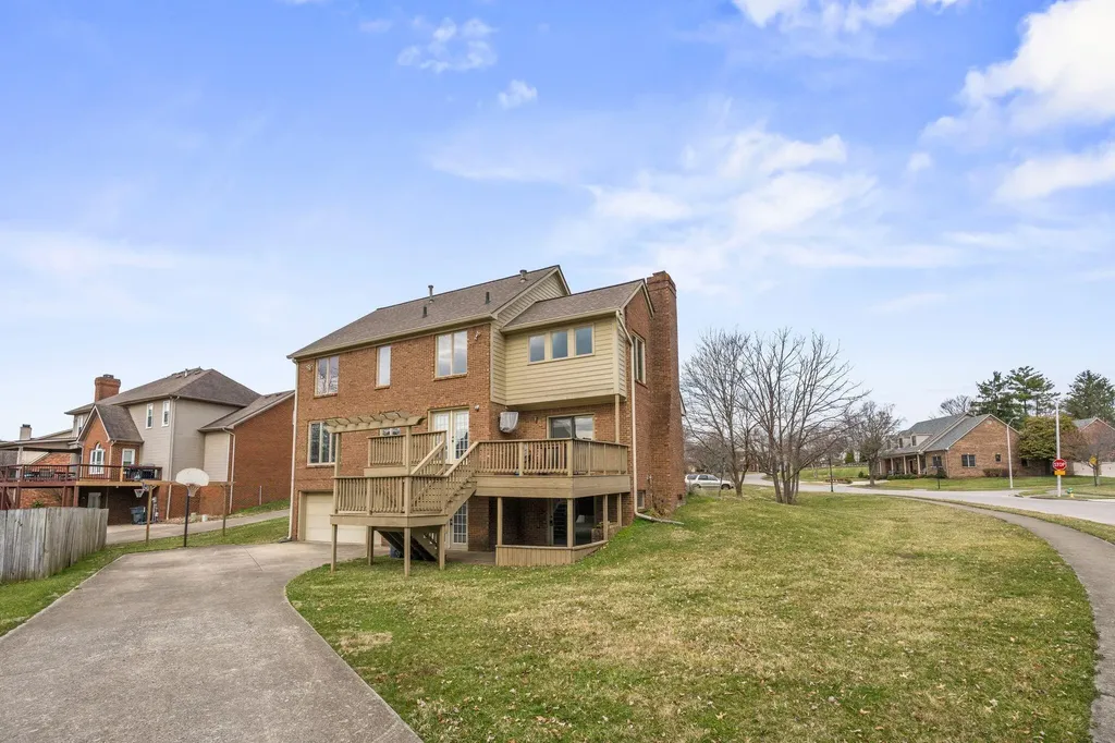 1116 Shagbark Lane Lexington KY 40515
