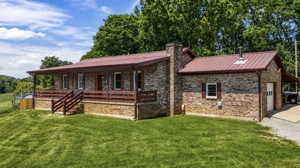 1780 Stoner-ephesus Road Winchester KY 40391