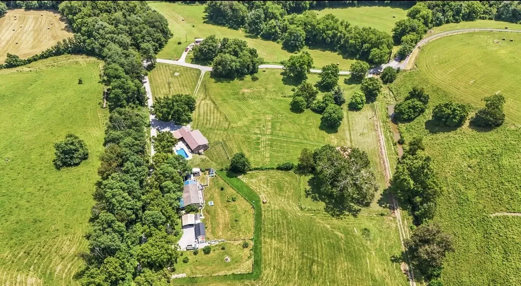 1780 Stoner-ephesus Road Winchester KY 40391