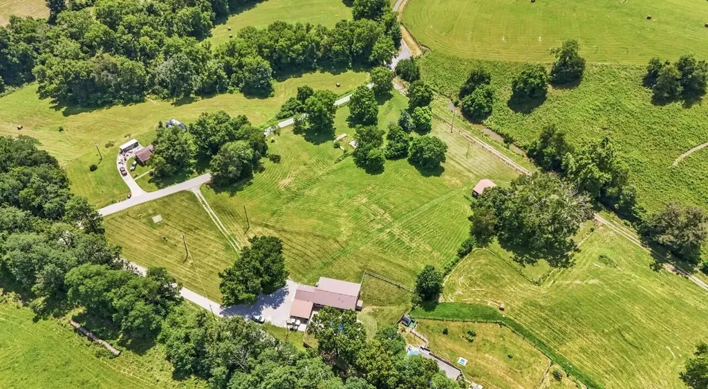 1780 Stoner-ephesus Road Winchester KY 40391