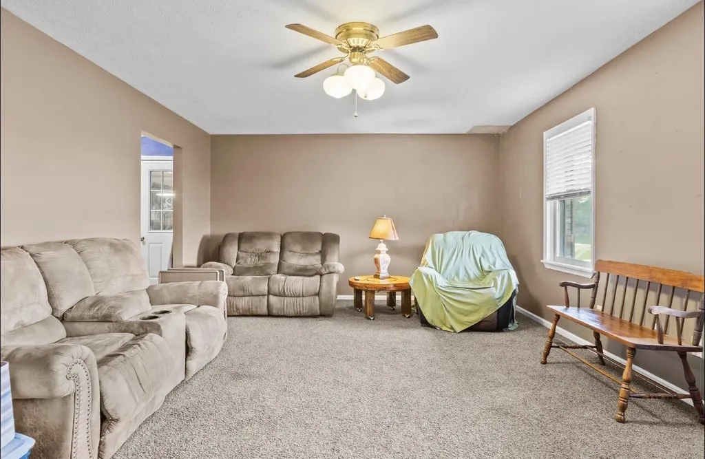 1780 Stoner-ephesus Road Winchester KY 40391