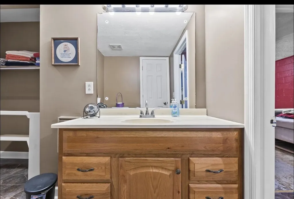 1780 Stoner-ephesus Road Winchester KY 40391