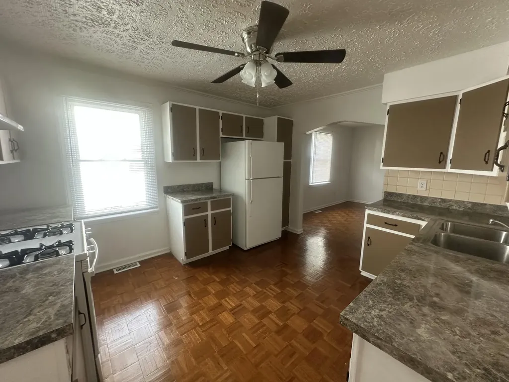 95 Glass Avenue Lexington KY 40505