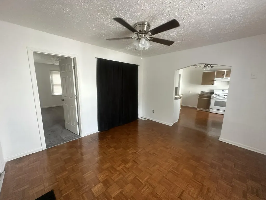 95 Glass Avenue Lexington KY 40505