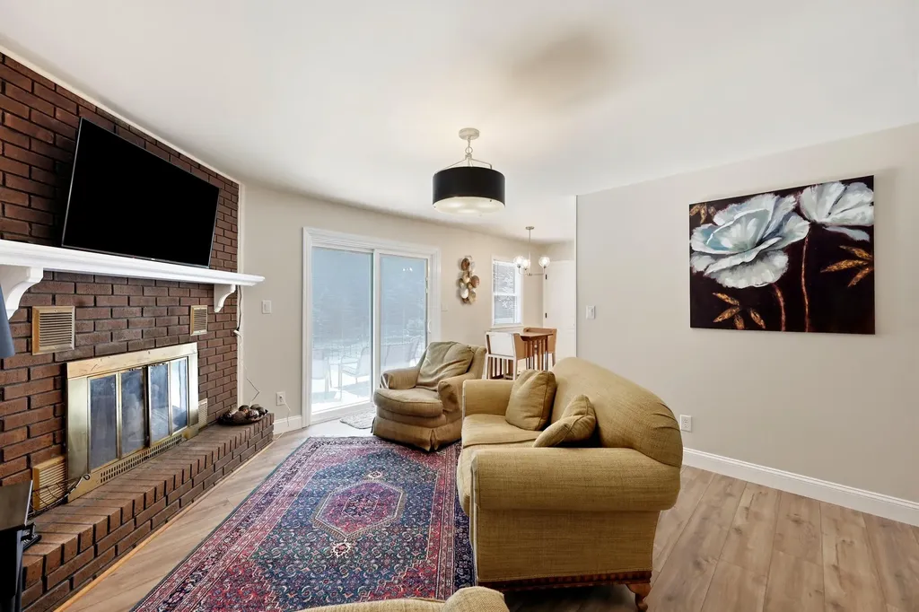 305 Redwood Drive Stanford KY 40484