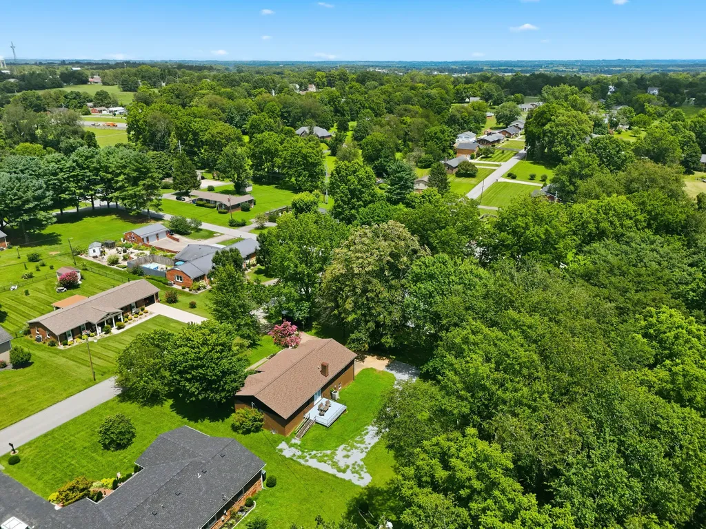 305 Redwood Drive Stanford KY 40484