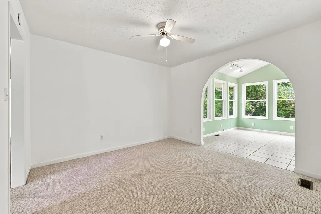 1100 Brush Creek Road Clay City KY 40312