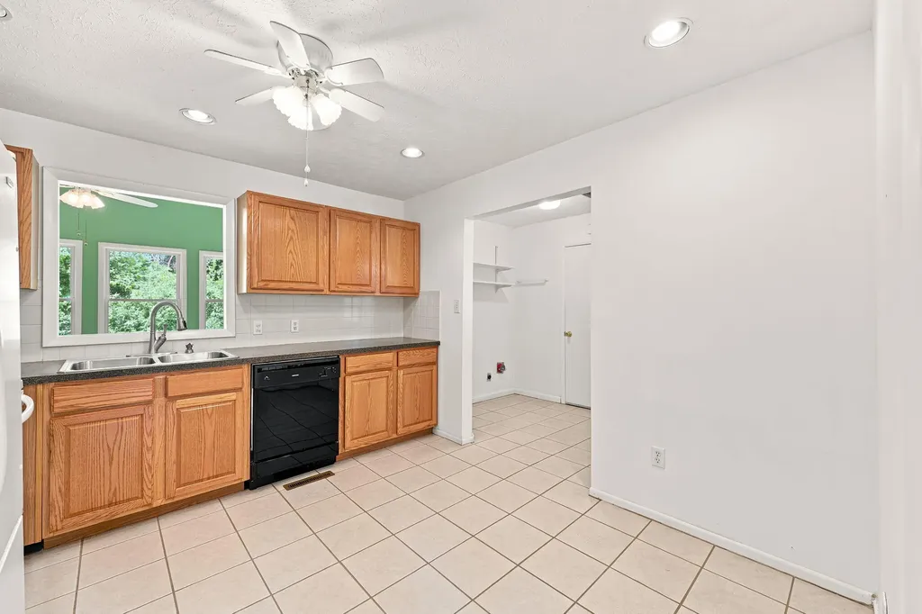 1100 Brush Creek Road Clay City KY 40312