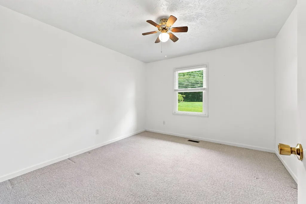 1100 Brush Creek Road Clay City KY 40312
