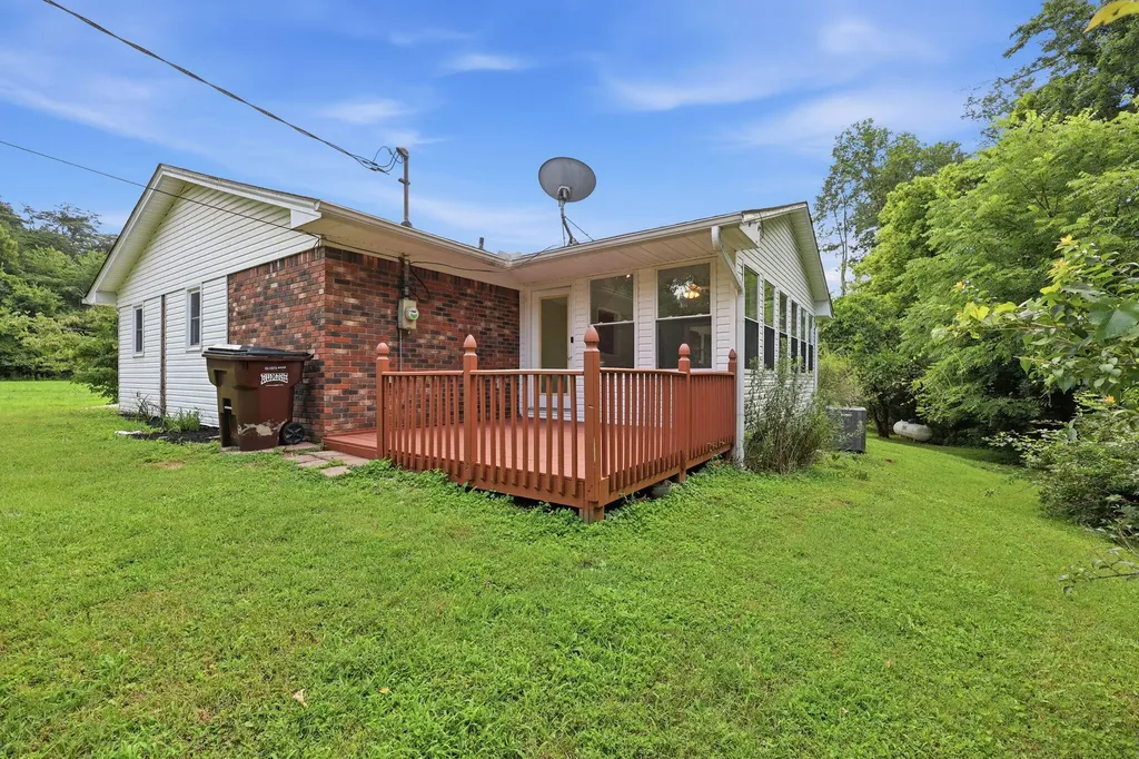 1100 Brush Creek Road Clay City KY 40312