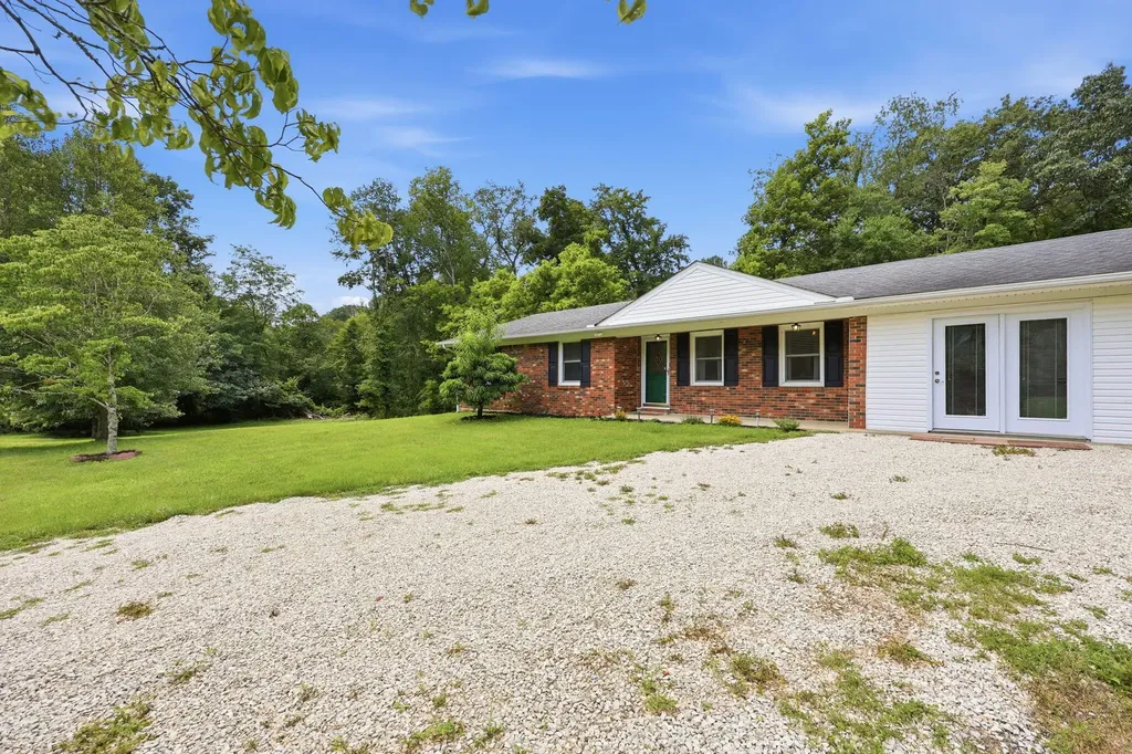 1100 Brush Creek Road Clay City KY 40312