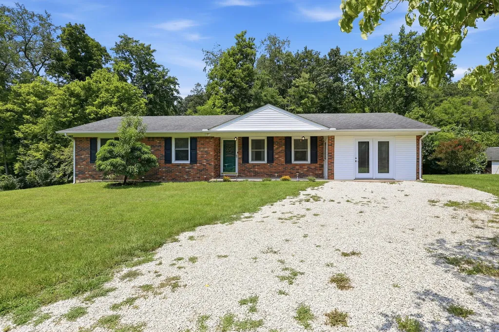 1100 Brush Creek Road Clay City KY 40312