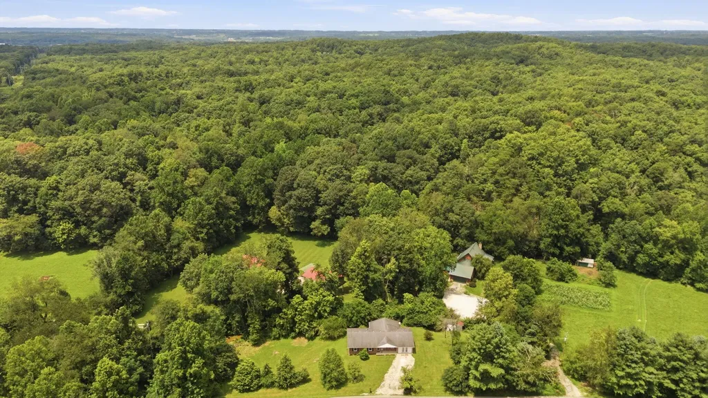 1100 Brush Creek Road Clay City KY 40312