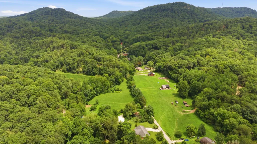 1100 Brush Creek Road Clay City KY 40312