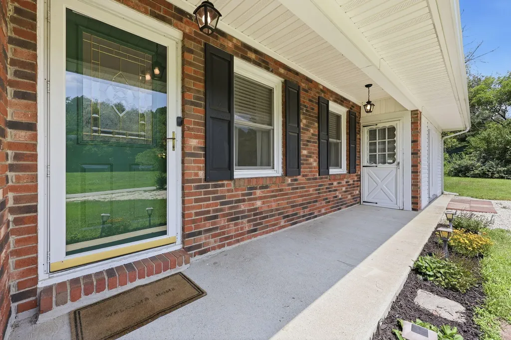 1100 Brush Creek Road Clay City KY 40312
