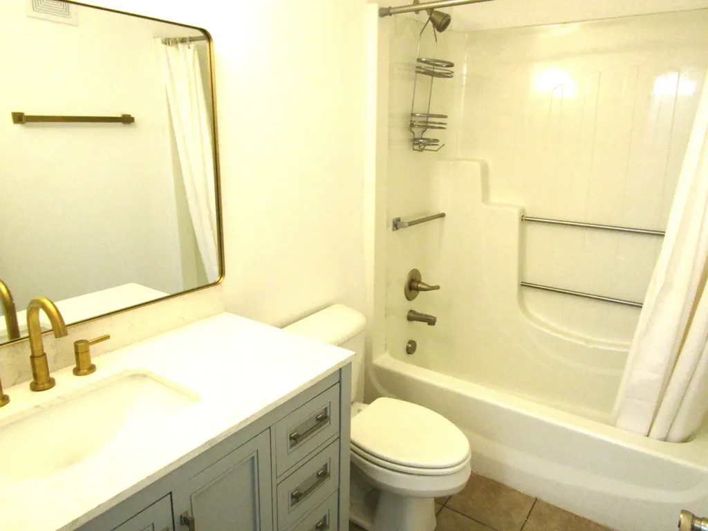 204 Regency Point Path Lexington KY 40503