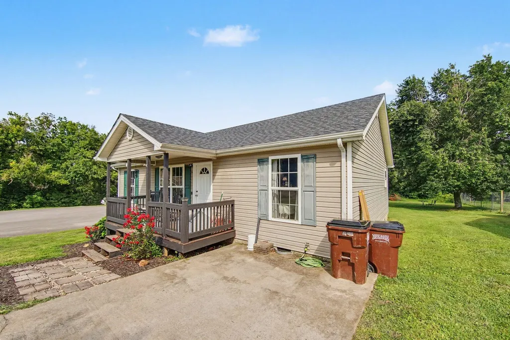 76 Cassie Court Stanford KY 40484