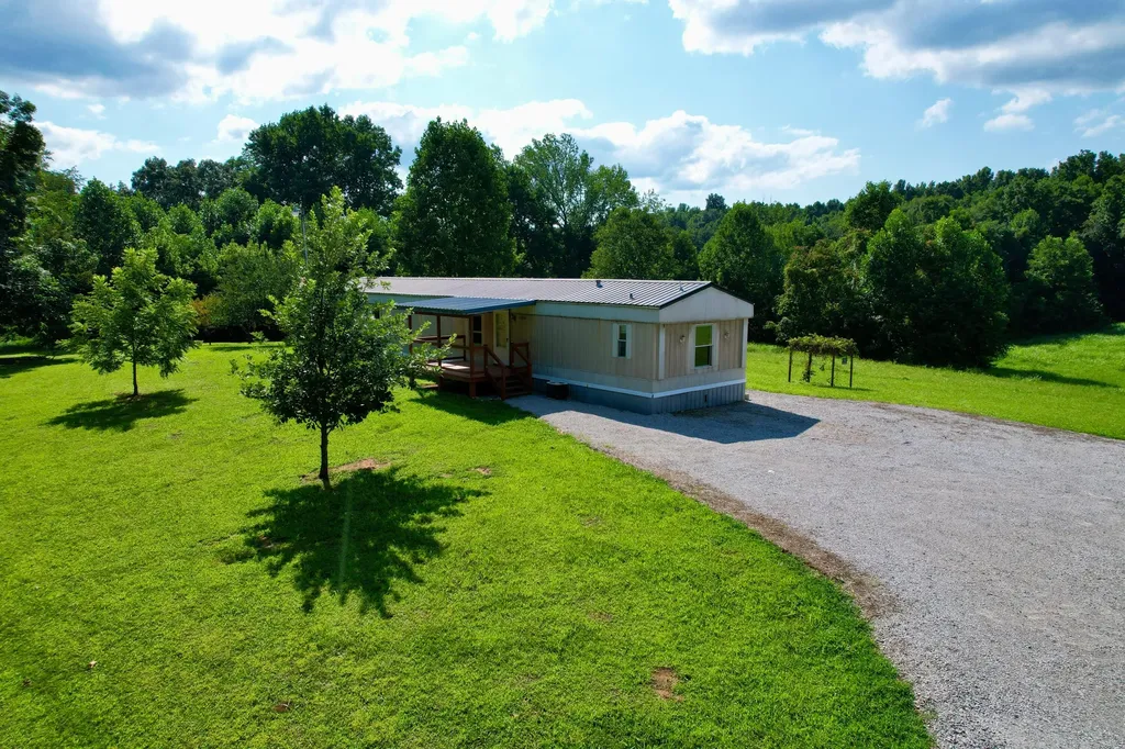 1090 Furnace Mountain Road Monticello KY 42633