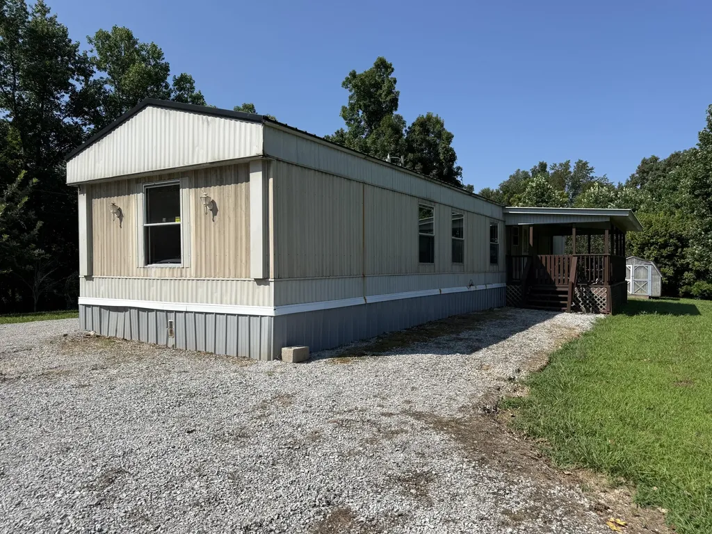1090 Furnace Mountain Road Monticello KY 42633