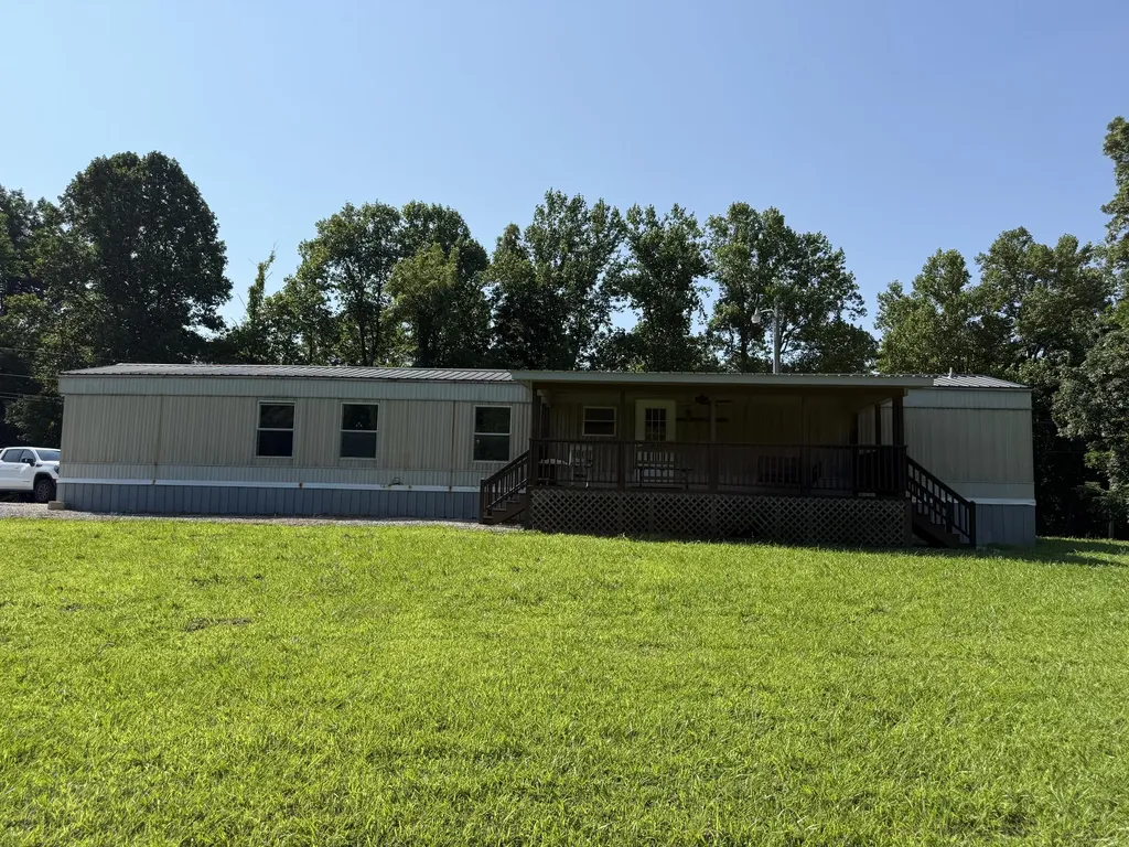 1090 Furnace Mountain Road Monticello KY 42633