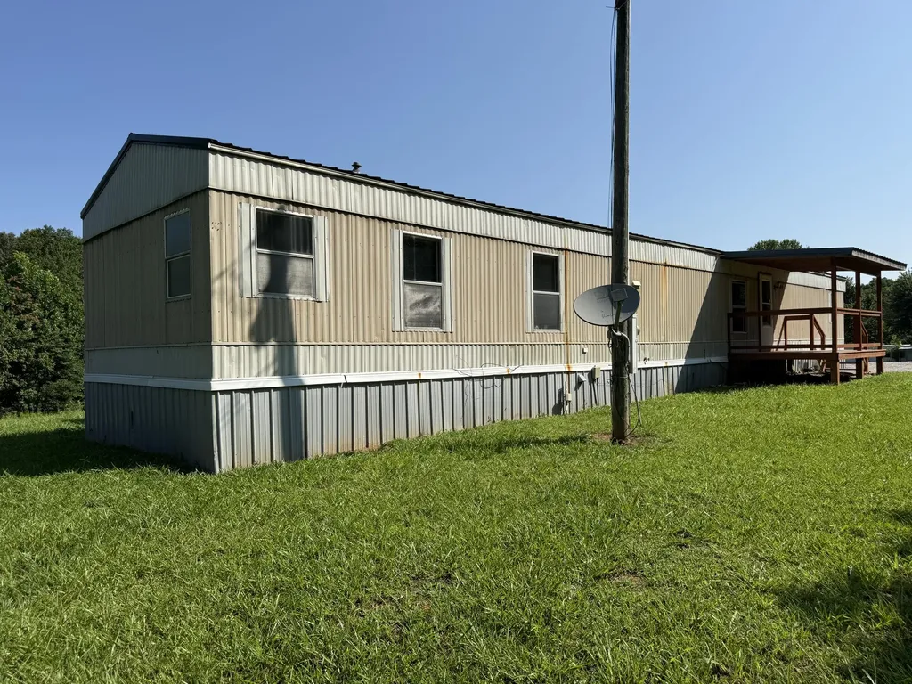 1090 Furnace Mountain Road Monticello KY 42633