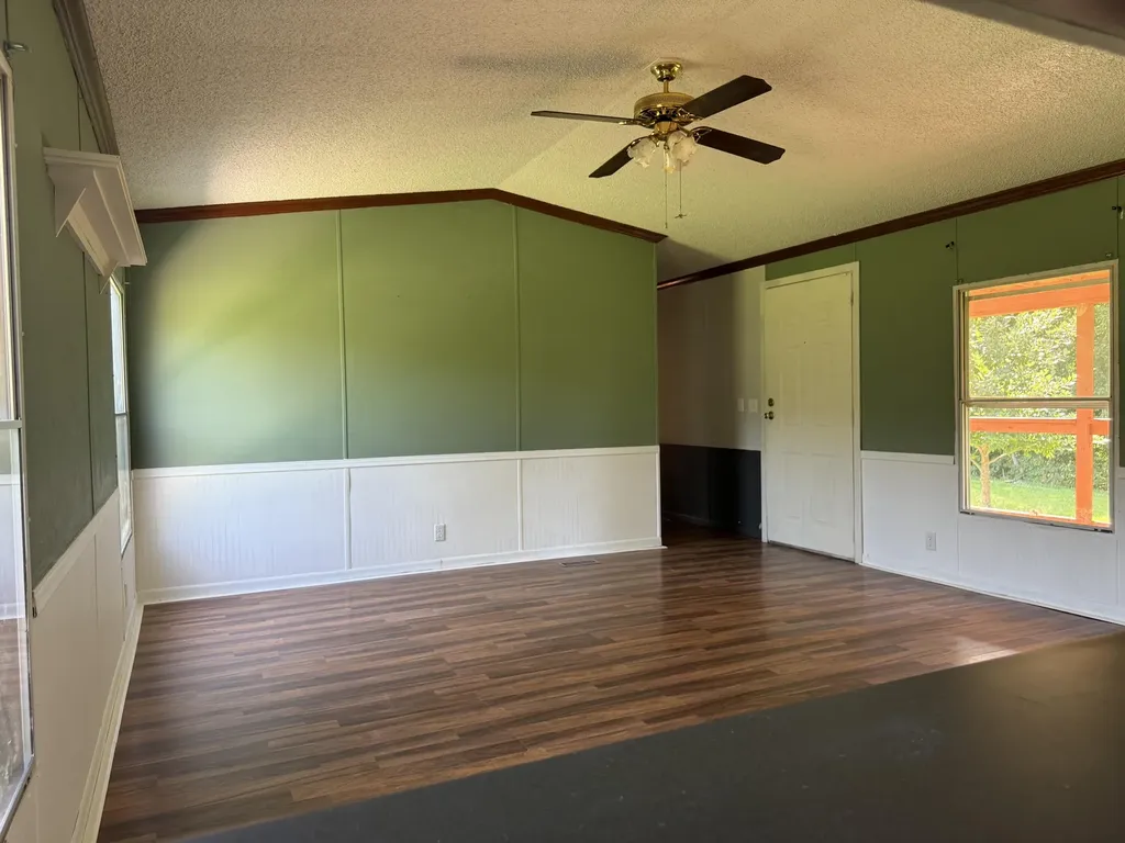 1090 Furnace Mountain Road Monticello KY 42633