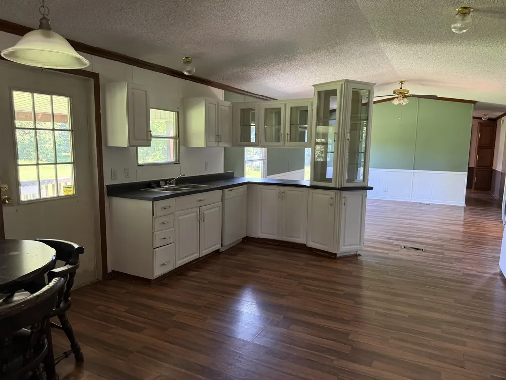 1090 Furnace Mountain Road Monticello KY 42633