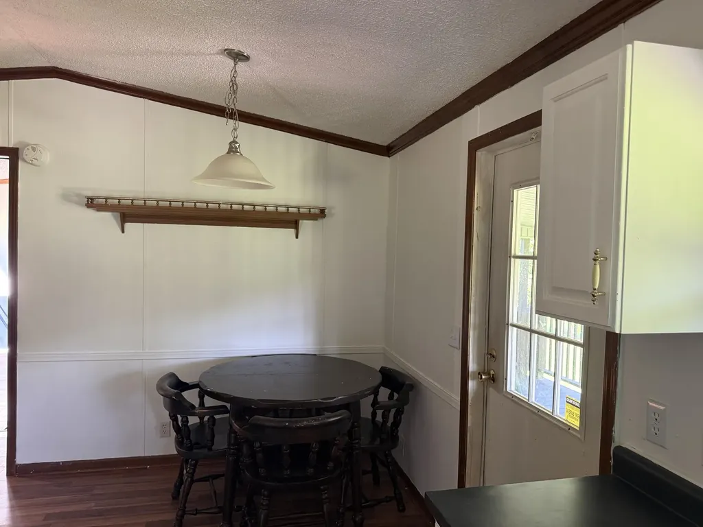 1090 Furnace Mountain Road Monticello KY 42633