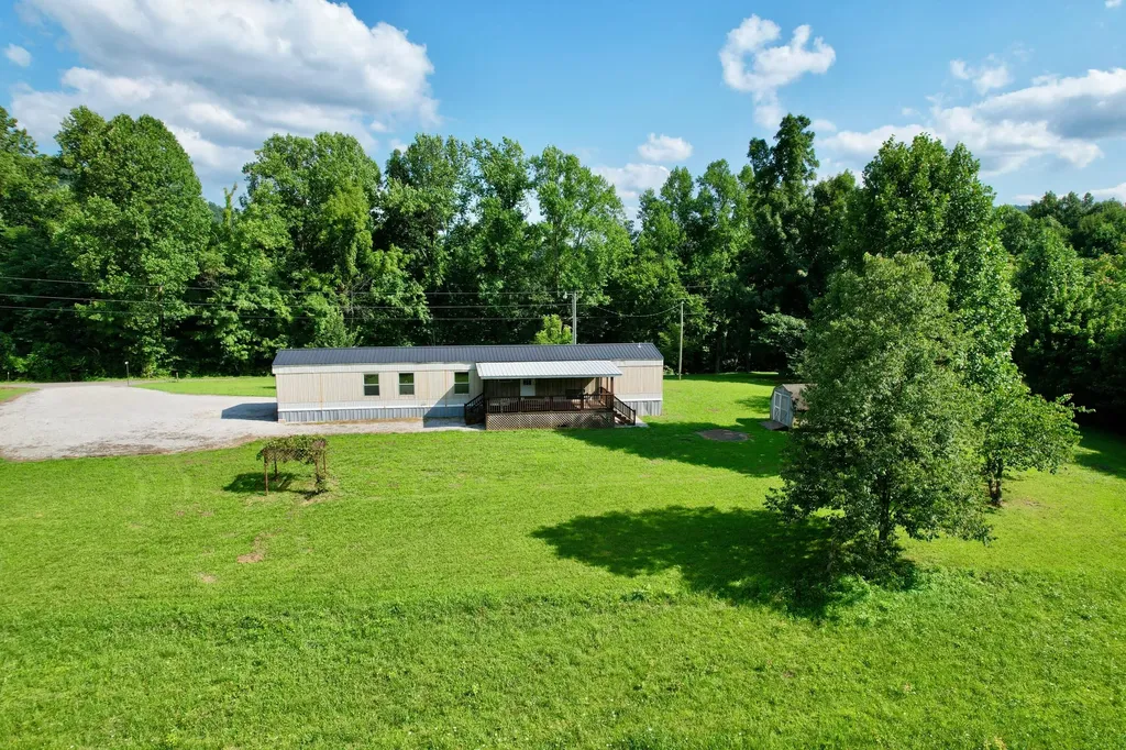 1090 Furnace Mountain Road Monticello KY 42633