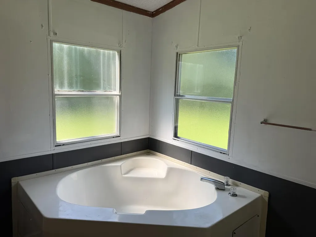 1090 Furnace Mountain Road Monticello KY 42633