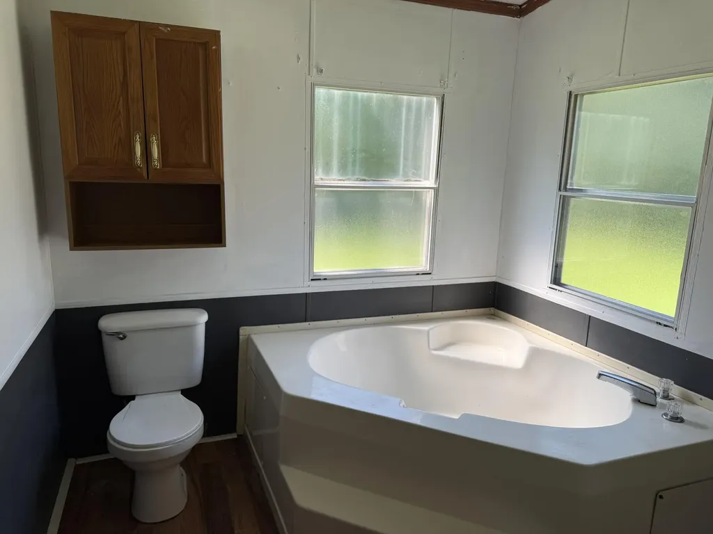 1090 Furnace Mountain Road Monticello KY 42633