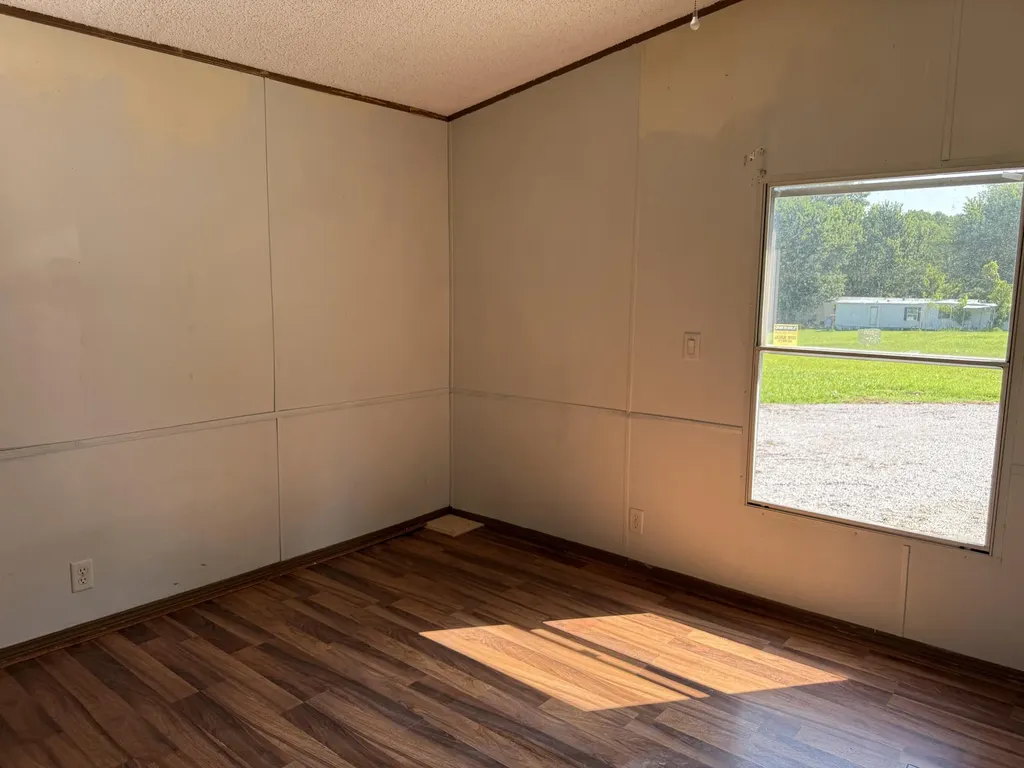 1090 Furnace Mountain Road Monticello KY 42633