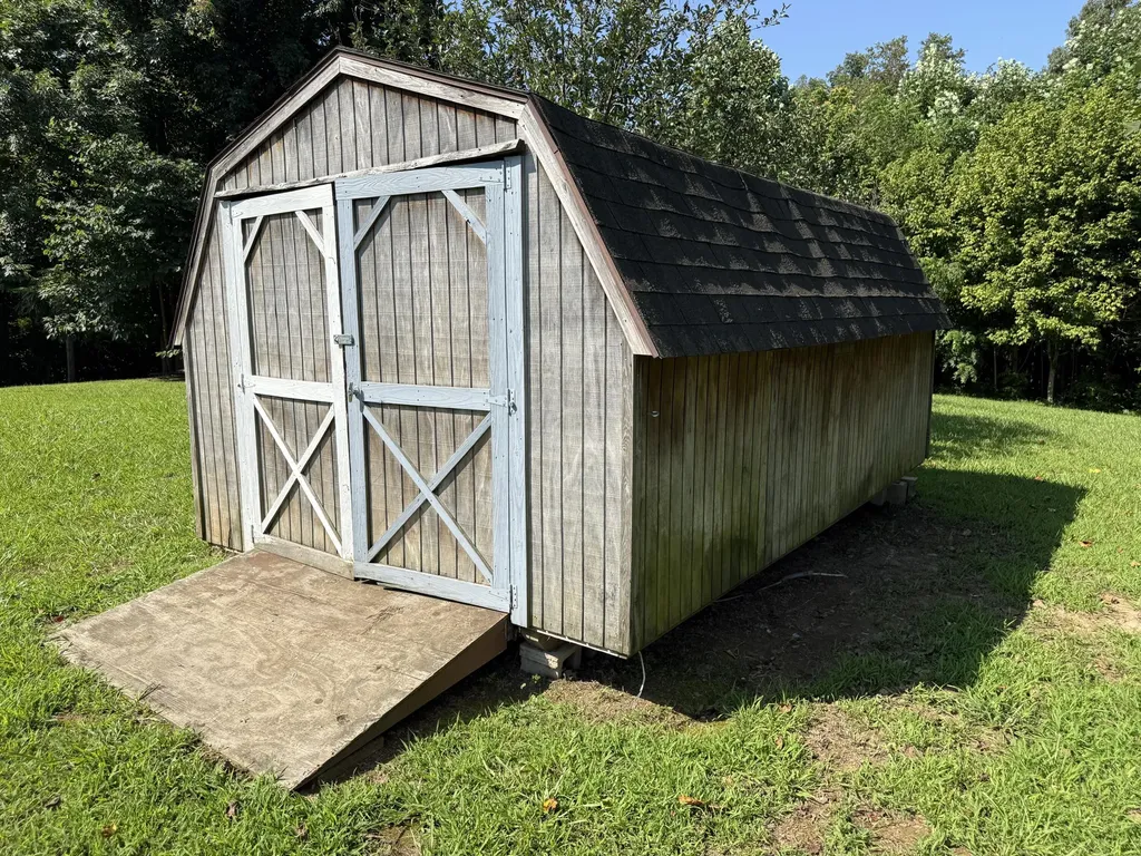 1090 Furnace Mountain Road Monticello KY 42633