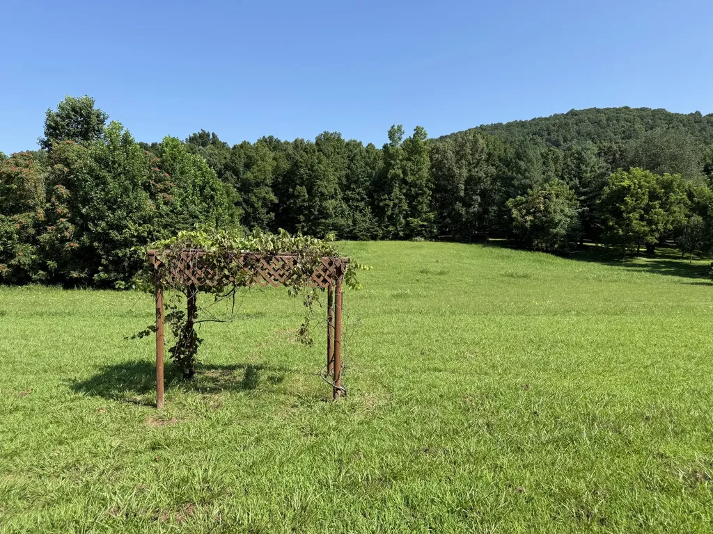 1090 Furnace Mountain Road Monticello KY 42633