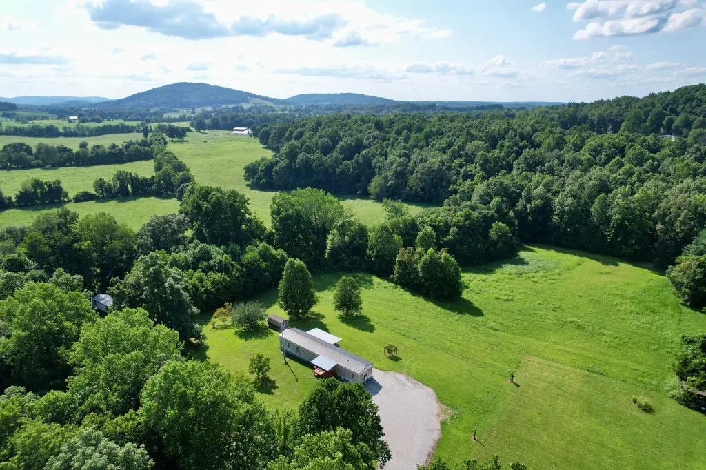 1090 Furnace Mountain Road Monticello KY 42633