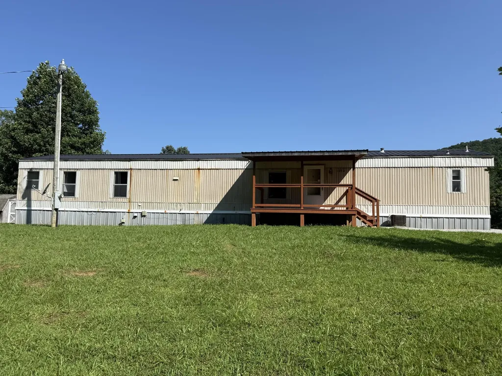 1090 Furnace Mountain Road Monticello KY 42633
