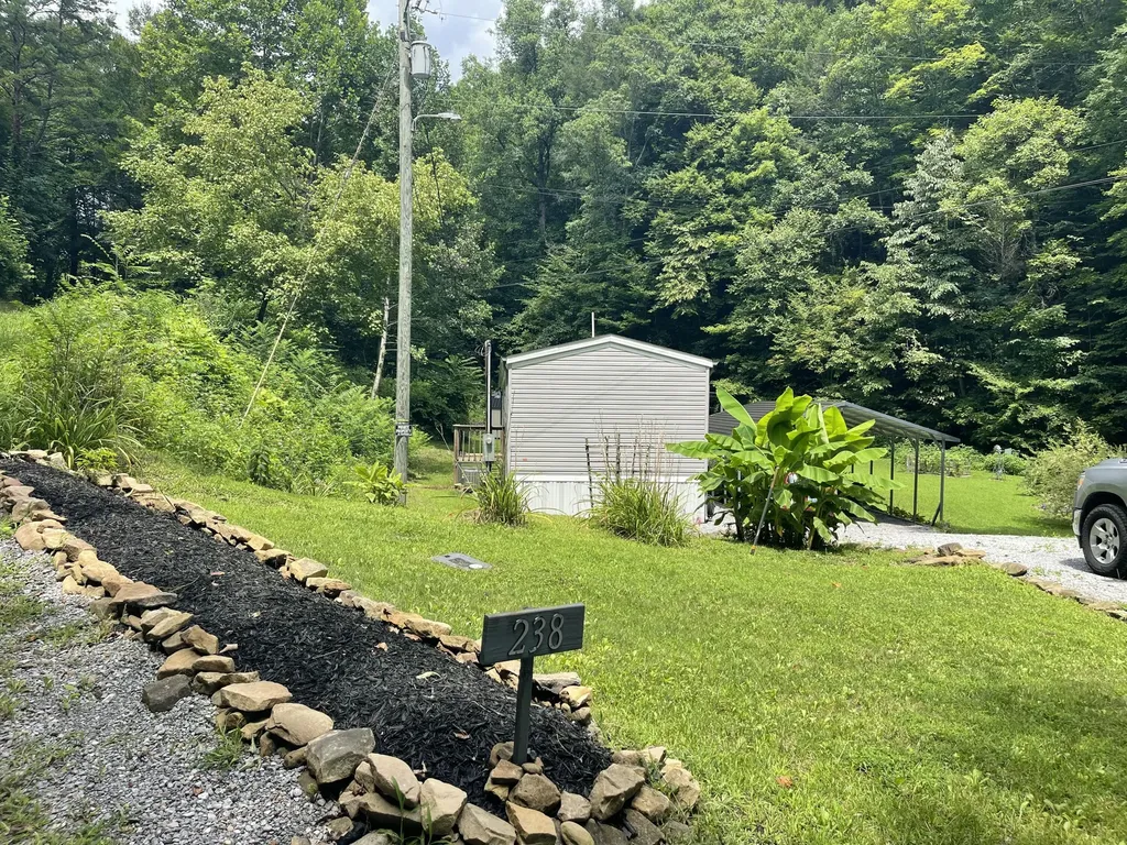 238 Coal Stone Branch Road Miracle KY 40856
