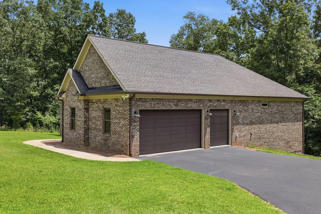 274 Haynes Cemetery Road Murray KY 42071