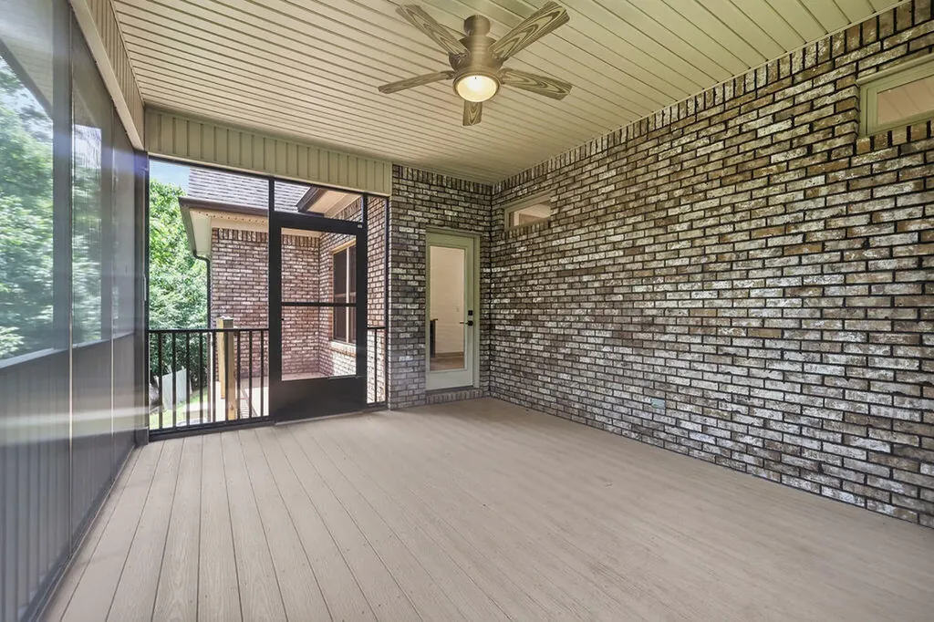 274 Haynes Cemetery Road Murray KY 42071