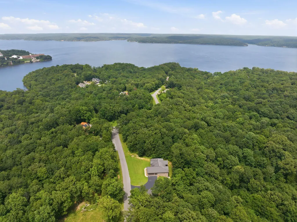 274 Haynes Cemetery Road Murray KY 42071