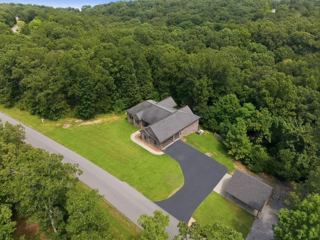 274 Haynes Cemetery Road Murray KY 42071