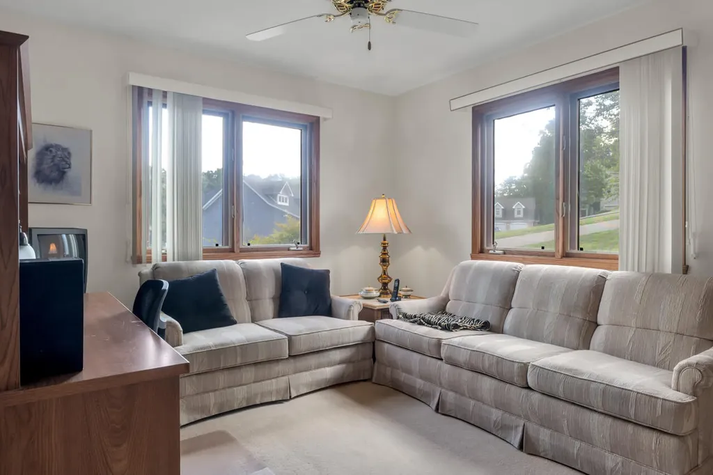 213 Sun Hill Circle Cadiz KY 42211