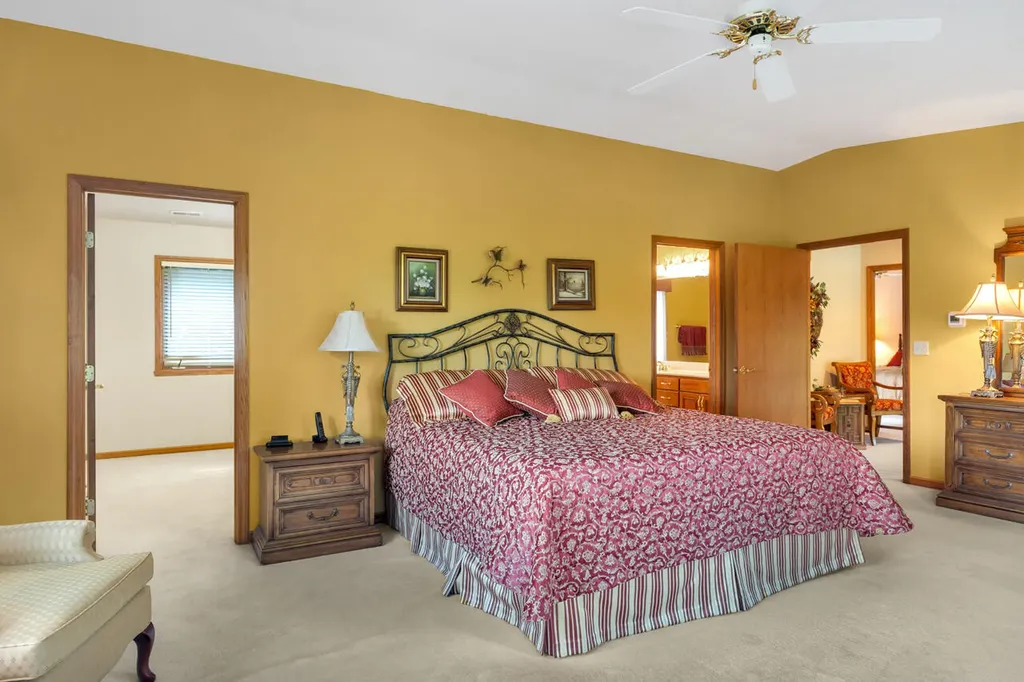 213 Sun Hill Circle Cadiz KY 42211