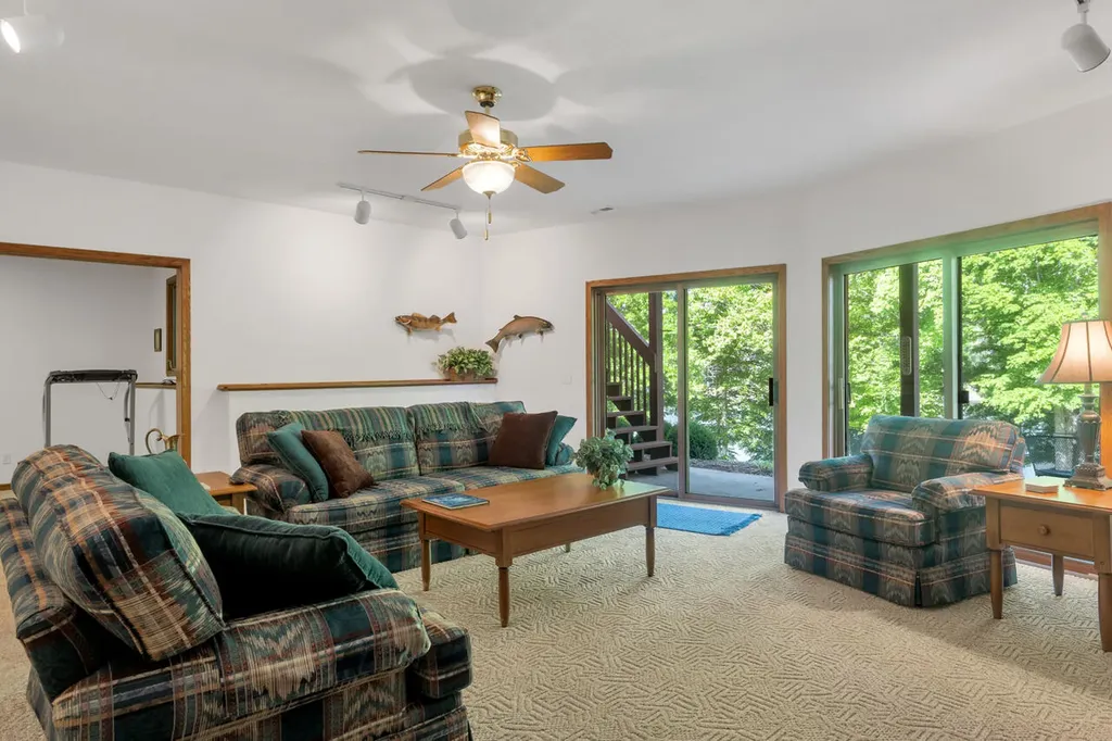 213 Sun Hill Circle Cadiz KY 42211