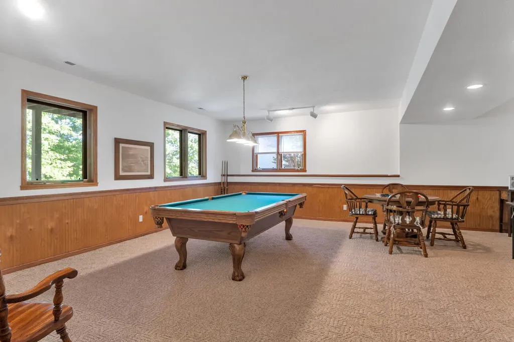 213 Sun Hill Circle Cadiz KY 42211