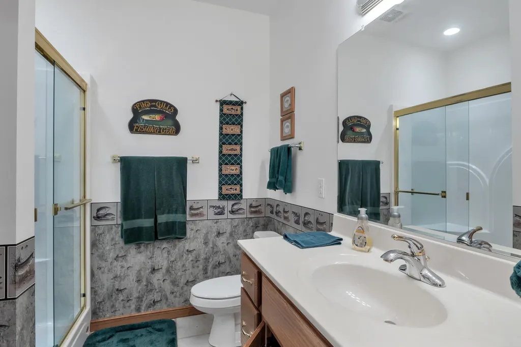 213 Sun Hill Circle Cadiz KY 42211