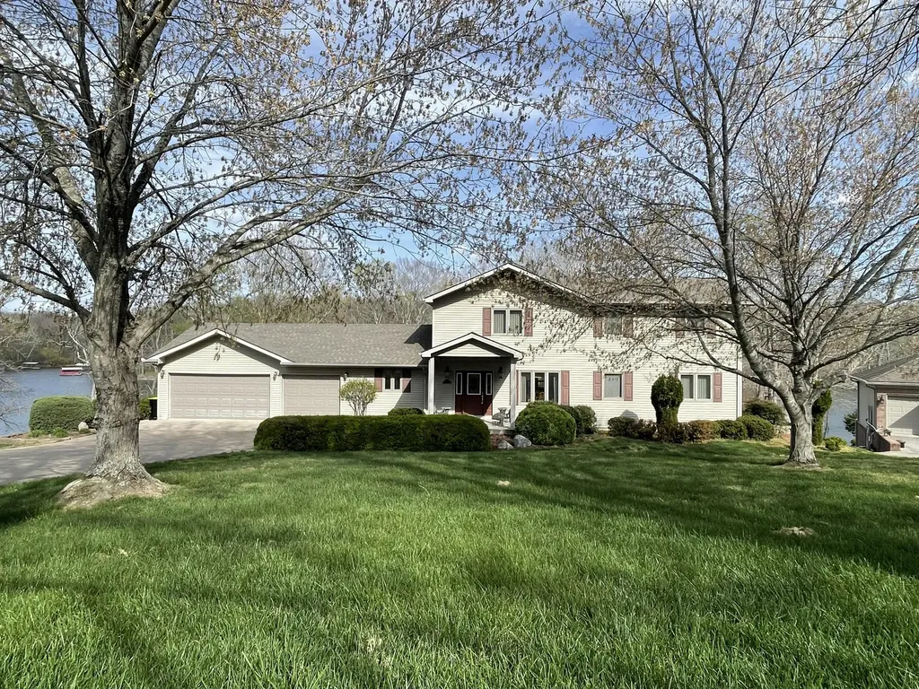 213 Sun Hill Circle Cadiz KY 42211