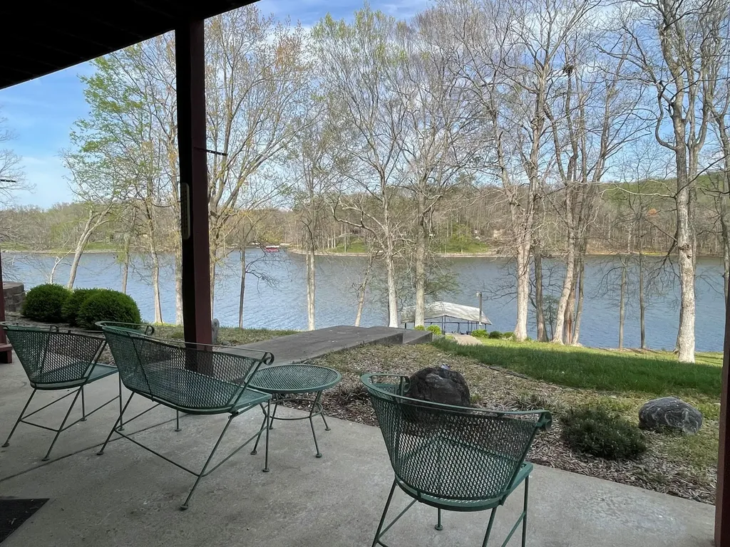213 Sun Hill Circle Cadiz KY 42211
