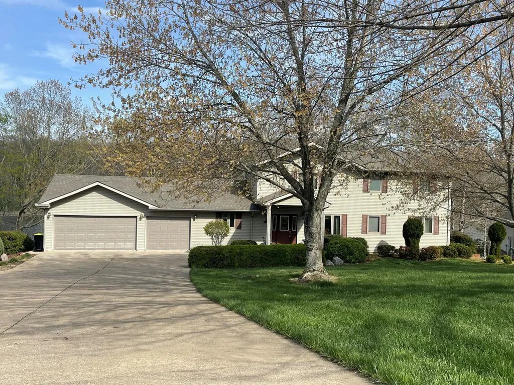 213 Sun Hill Circle Cadiz KY 42211