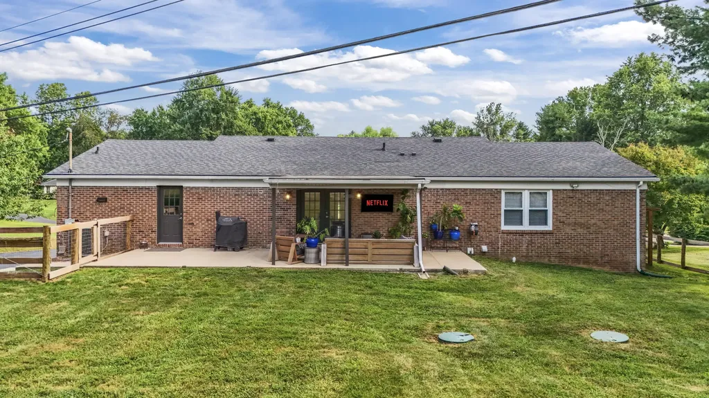 4042 Whitemark Court Lexington KY 40516